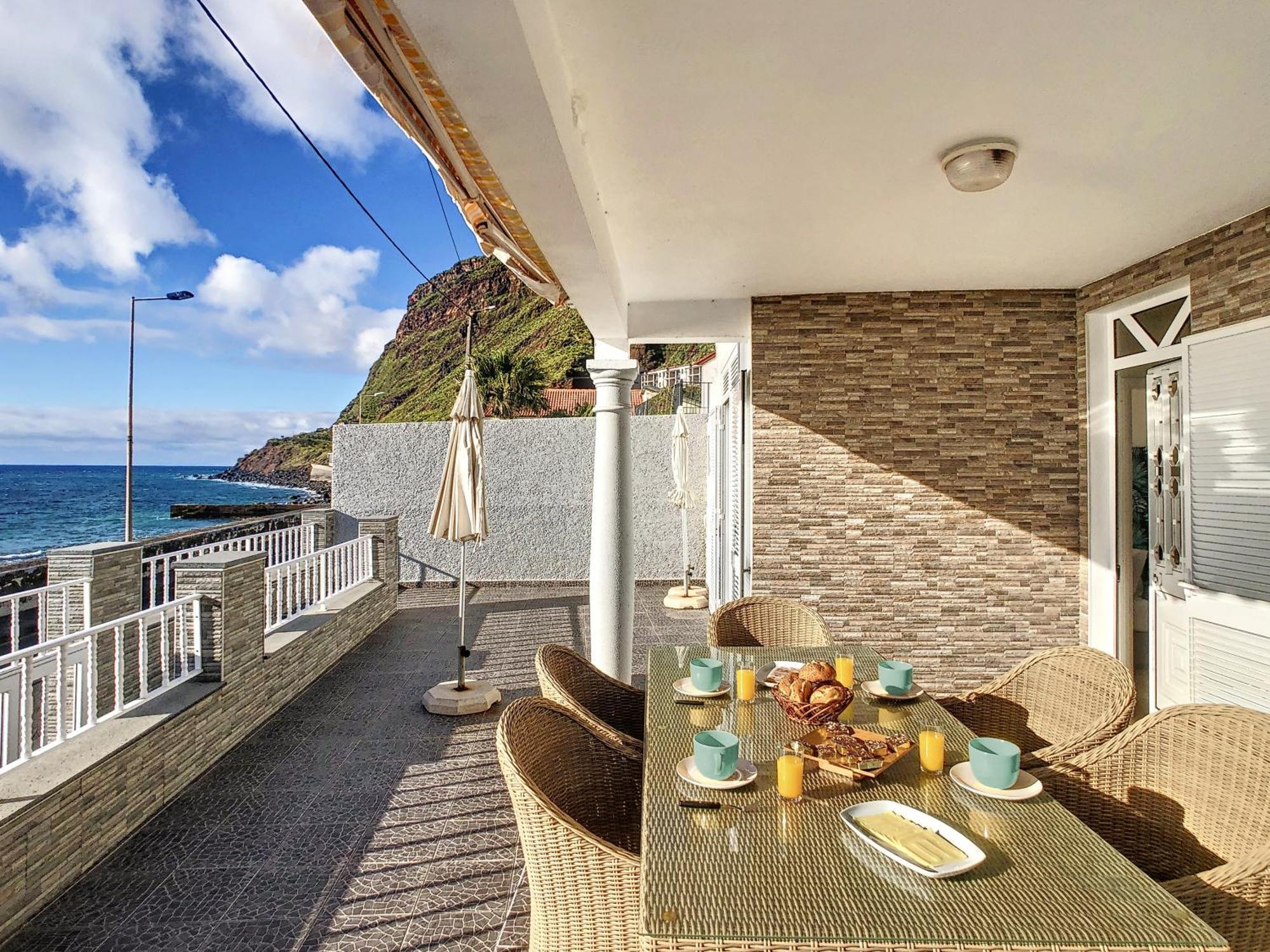 Naya Beach House By Lovelystay Malseira Ngoại thất bức ảnh
